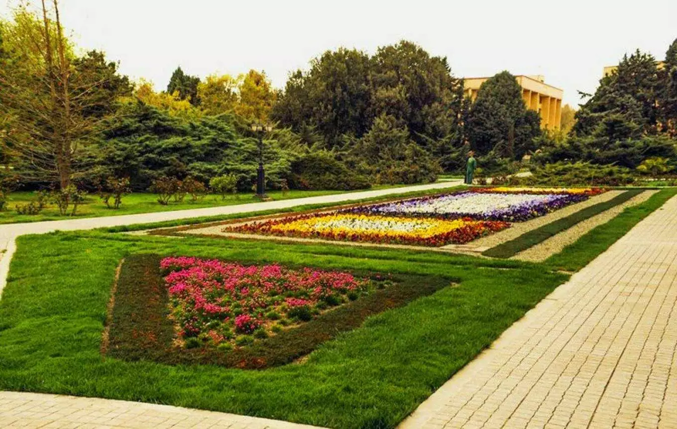 عکس  باغ گیاه شناسی ملی ایران